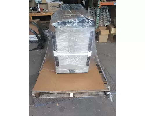 PETERBILT 579 SLEEPER REFRIGERATOR