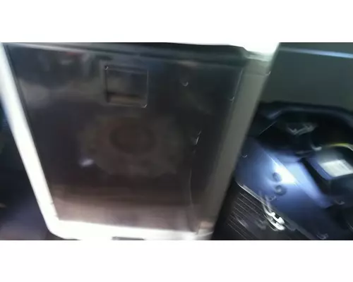 PETERBILT 579 SLEEPER REFRIGERATOR