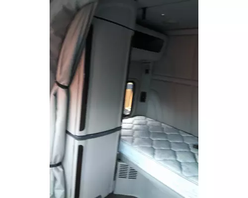 PETERBILT 579 SLEEPER