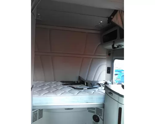 PETERBILT 579 SLEEPER