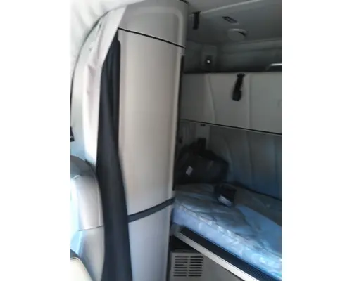 PETERBILT 579 SLEEPER