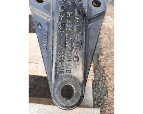 PETERBILT 579 SPRING HANGER