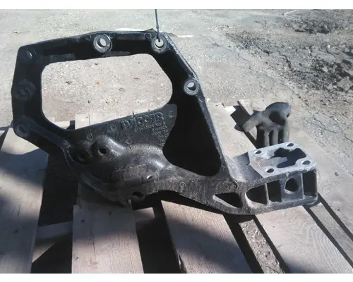 PETERBILT 579 SPRING HANGER