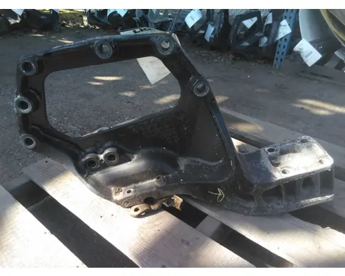 PETERBILT 579 SPRING HANGER