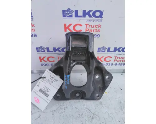 PETERBILT 579 SPRING HANGER