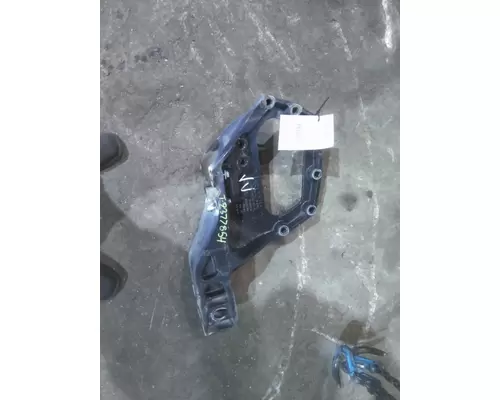 PETERBILT 579 SPRING HANGER
