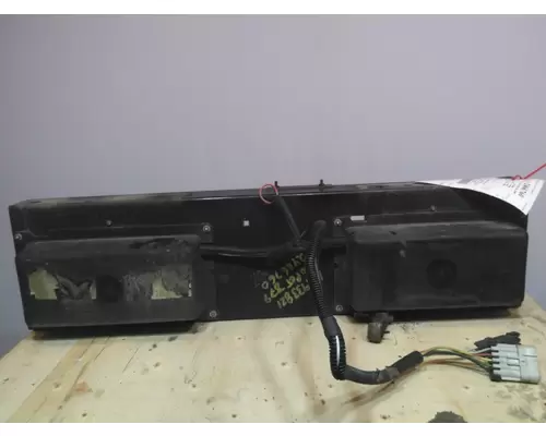 PETERBILT 579 STOP TURN TAIL LAMP