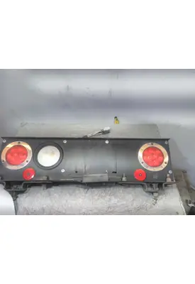 PETERBILT 579 STOP TURN TAIL LAMP
