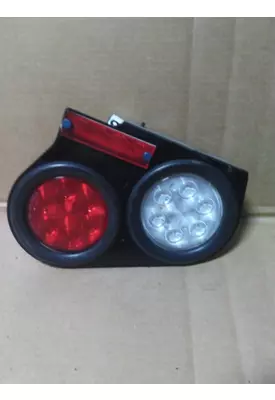 PETERBILT 579 STOP TURN TAIL LAMP