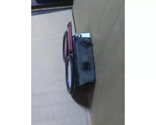 PETERBILT 579 STOP TURN TAIL LAMP