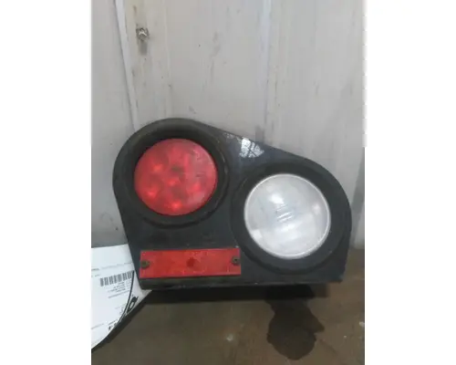PETERBILT 579 STOP TURN TAIL LAMP