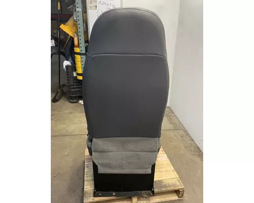 PETERBILT 579 Seat, Front