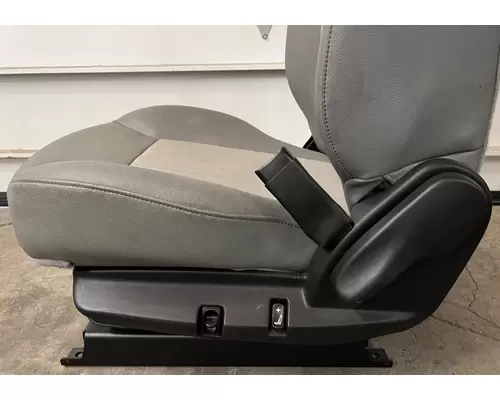 PETERBILT 579 Seat, Front