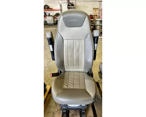 PETERBILT 579 Seat, Front