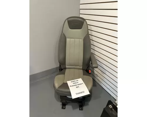 PETERBILT 579 Seat, Front
