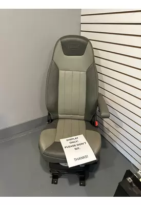 PETERBILT 579 Seat, Front