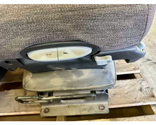 PETERBILT 579 Seat, Front