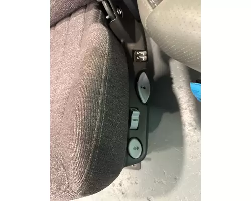 PETERBILT 579 Seat, Front