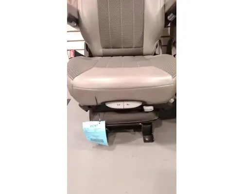 PETERBILT 579 Seat, Front