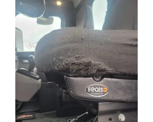 PETERBILT 579 Seat, Front