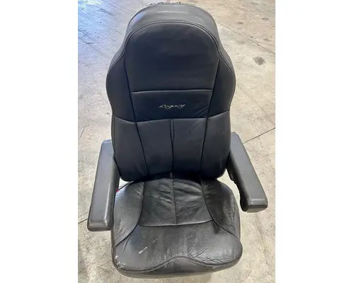 PETERBILT 579 Seat, Front
