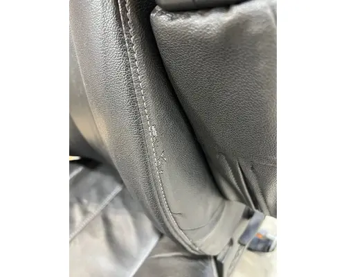 PETERBILT 579 Seat, Front
