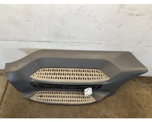 PETERBILT 579 Side Fairing