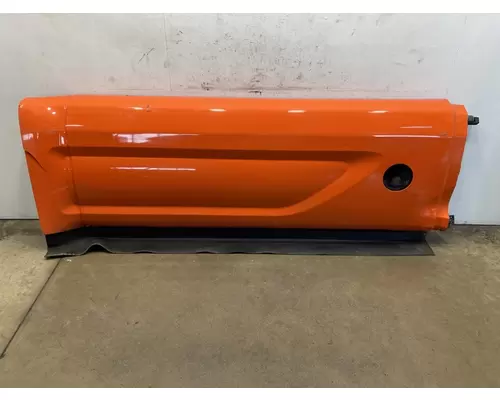 PETERBILT 579 Side Fairing