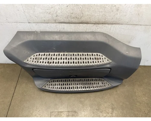 PETERBILT 579 Side Fairing
