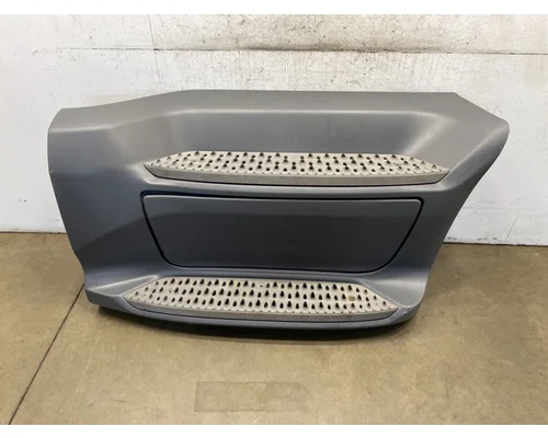 PETERBILT 579 Side Fairing