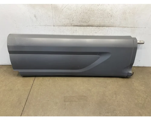 PETERBILT 579 Side Fairing