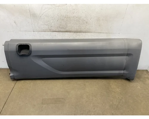 PETERBILT 579 Side Fairing