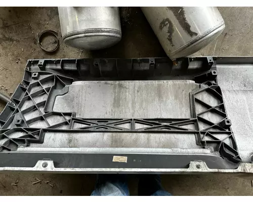 PETERBILT 579 Side Fairing
