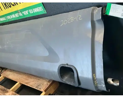 PETERBILT 579 Side Fairing