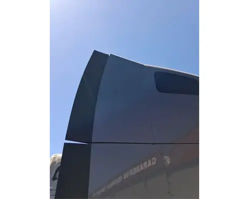 PETERBILT 579 Side Fairing