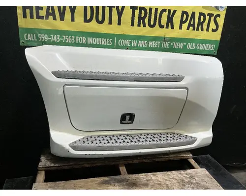 PETERBILT 579 Side Fairing