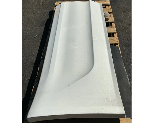 PETERBILT 579 Side Fairing