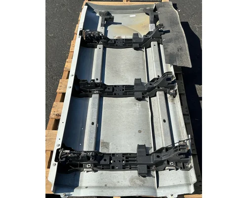 PETERBILT 579 Side Fairing