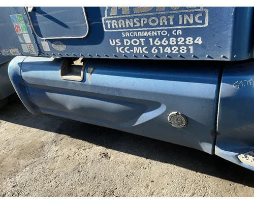 PETERBILT 579 Side Fairing
