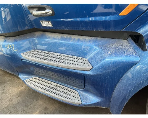 PETERBILT 579 Side Fairing