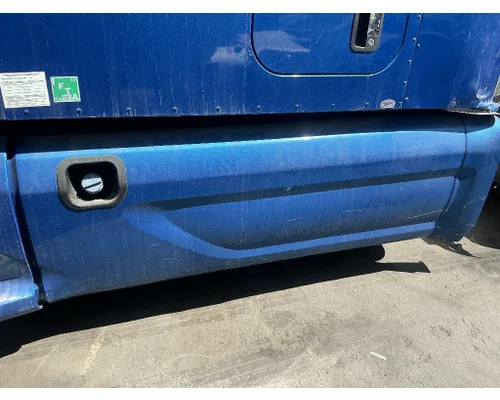PETERBILT 579 Side Fairing