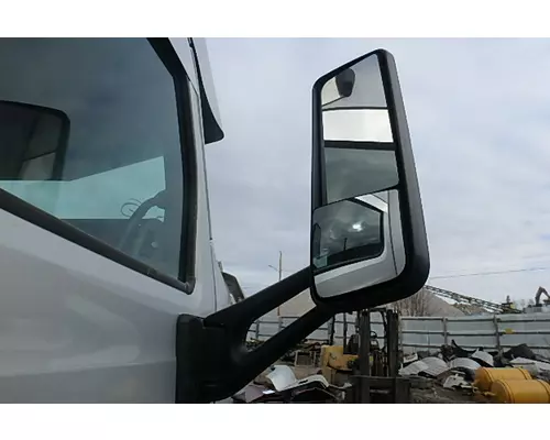 PETERBILT 579 Side View Mirror