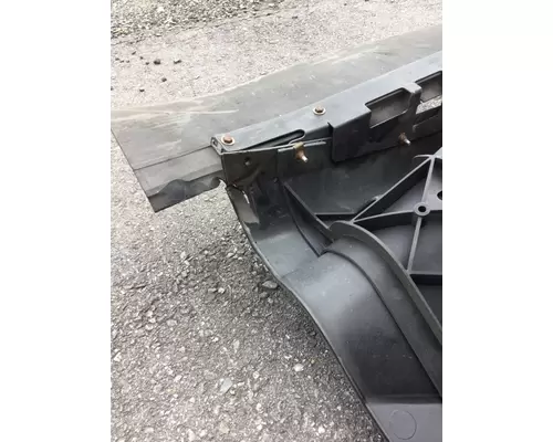 PETERBILT 579 Skirt