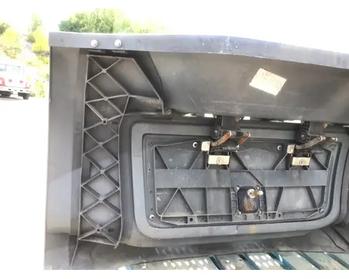 PETERBILT 579 Skirt