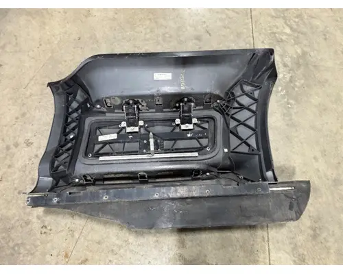 PETERBILT 579 Skirt