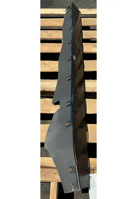 PETERBILT 579 Skirt