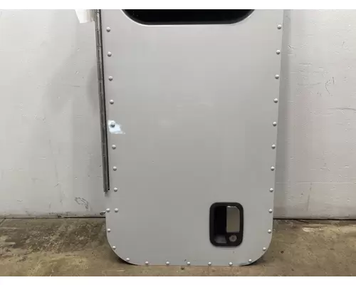 PETERBILT 579 Sleeper Door