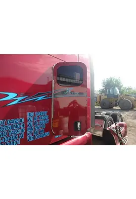 PETERBILT 579 Sleeper Door