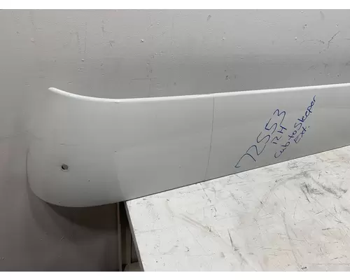 PETERBILT 579 Sleeper Fairing