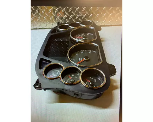 PETERBILT 579 Speedometer Head Cluster